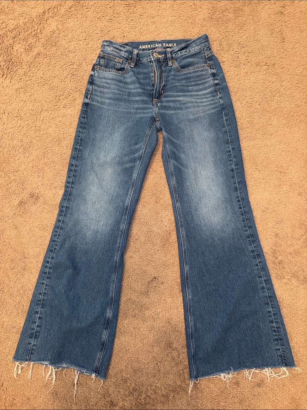 American Eagle Low Rise Baggy Flare Jeans Size 00 Short